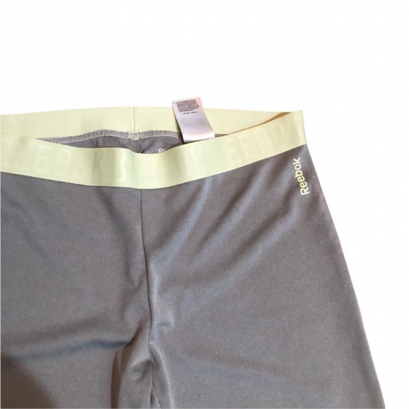 Reebok Play Dry Yoga Flare Leg Leggings - Picture 3 of 3